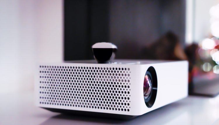 Ein guter Gaming Beamer hat bis zu 240Hz.